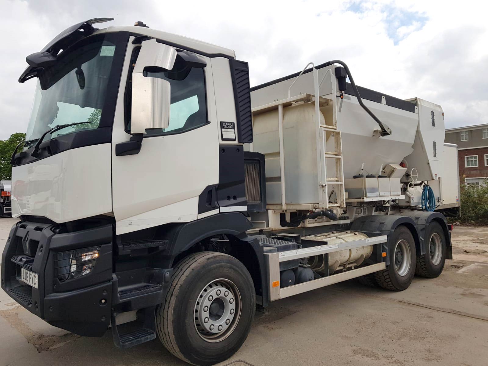 PremierMBP used truck for sale